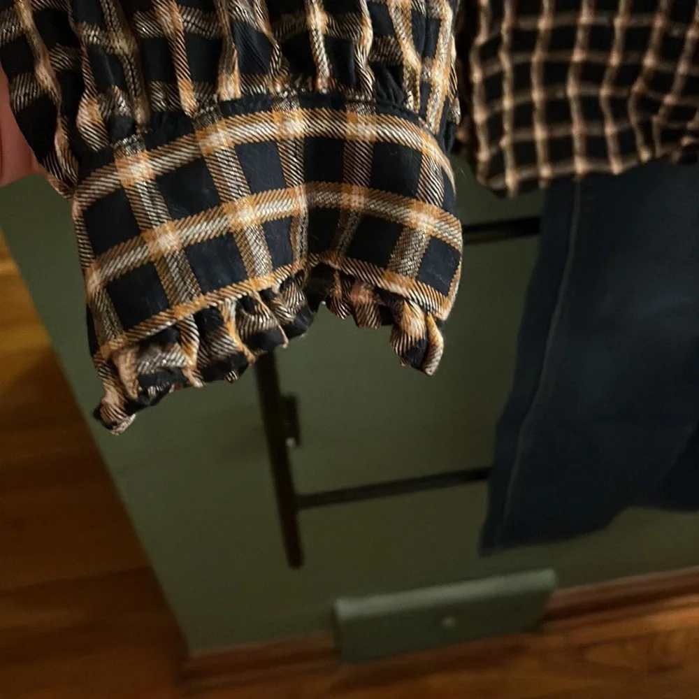Loft plus sized blouse - Picture 3 of 3